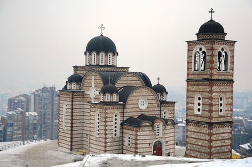 Врата у дуборезу унутар цркве Св. Димитрија