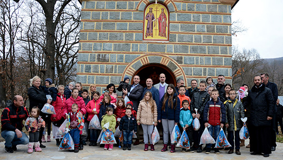 Pokloni opštine Sremski Karlovci za decu
